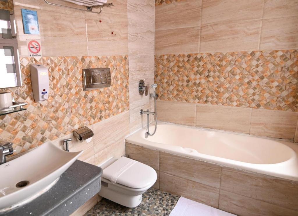 Hotel M Square Pvt.Ltd Kathmandu Exterior foto